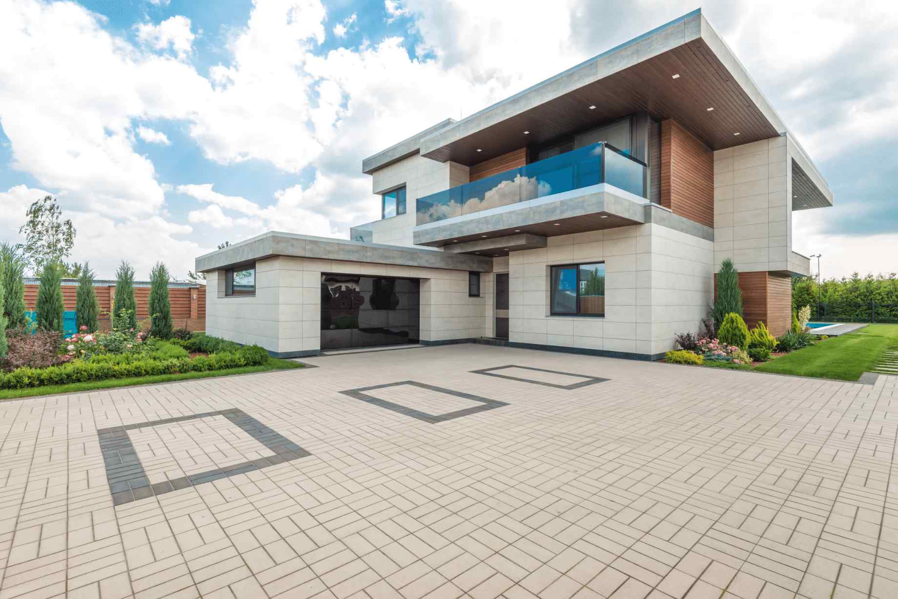 stamped concrete driveway by East Valley Concrete in full display